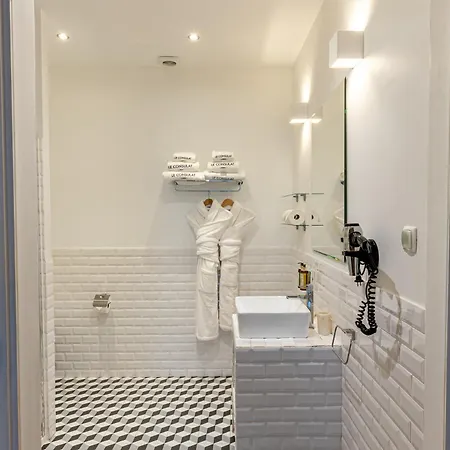 Hotel Le Consulat 4*
