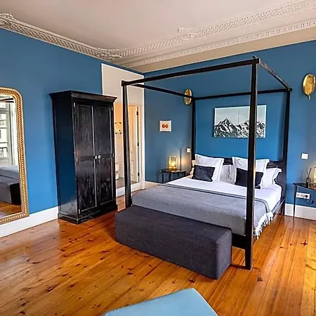 Отель Le Consulat 4*