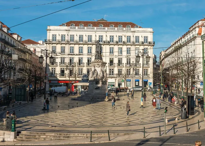 Le Consulat Отель 4*