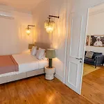 Le Consulat 호텔 4*
