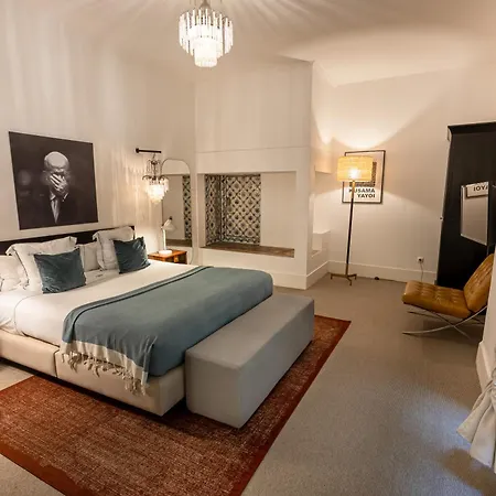 Szálloda Le Consulat 4*